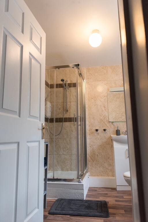 Cork City Centre Self Catering Apartments room 4